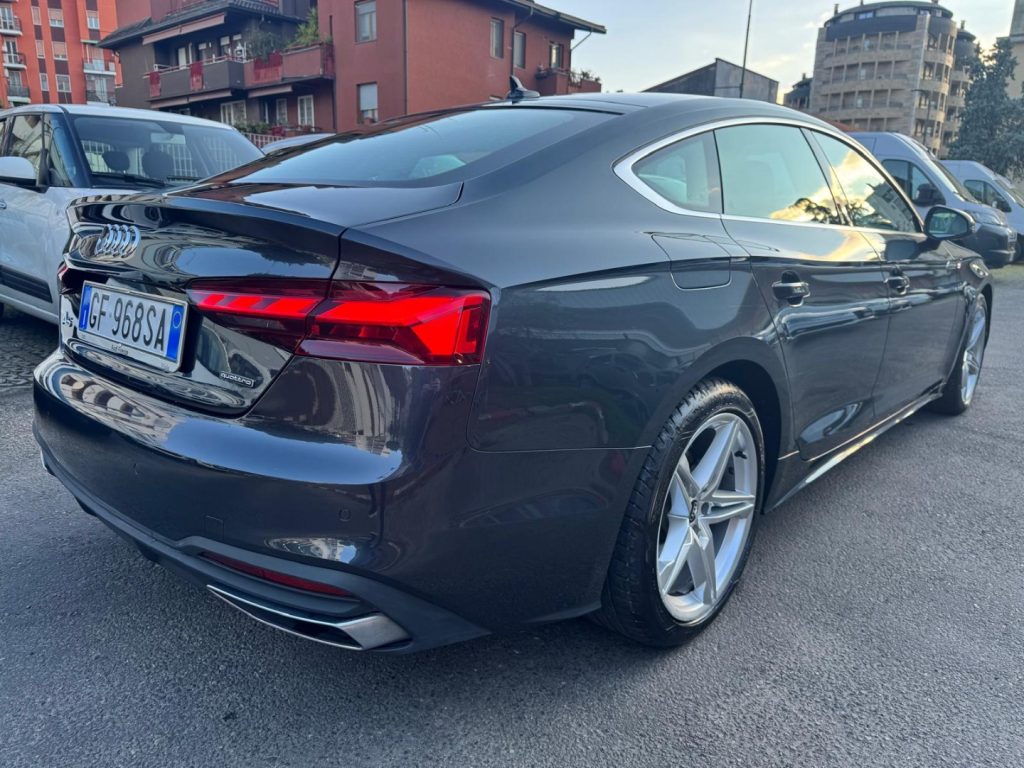 AUDI A5 SPB 40 TFSI Mhev QUATTRO S-Tronic BUS.SPORT - 4