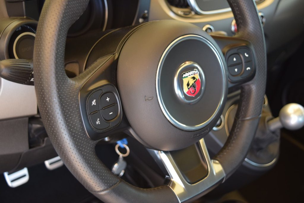 ABARTH 595 Turismo 1.4 Turbo T-Jet 165 CV * PELLE TETTO NAV * - 4