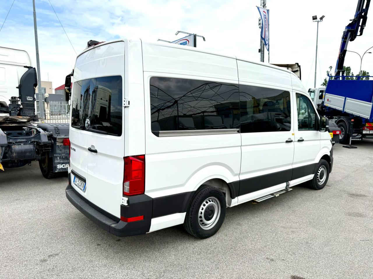 VOLKSWAGEN CRAFTER TRASPORTO DISABILI - 5