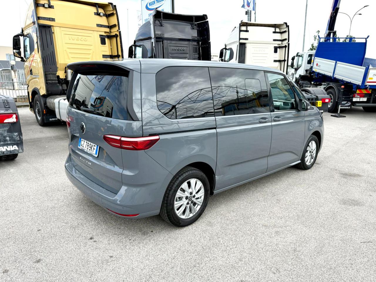 VOLKSWAGEN T7 MULTIVAN 2.0 TDI 150cv SPACE DSG - 4