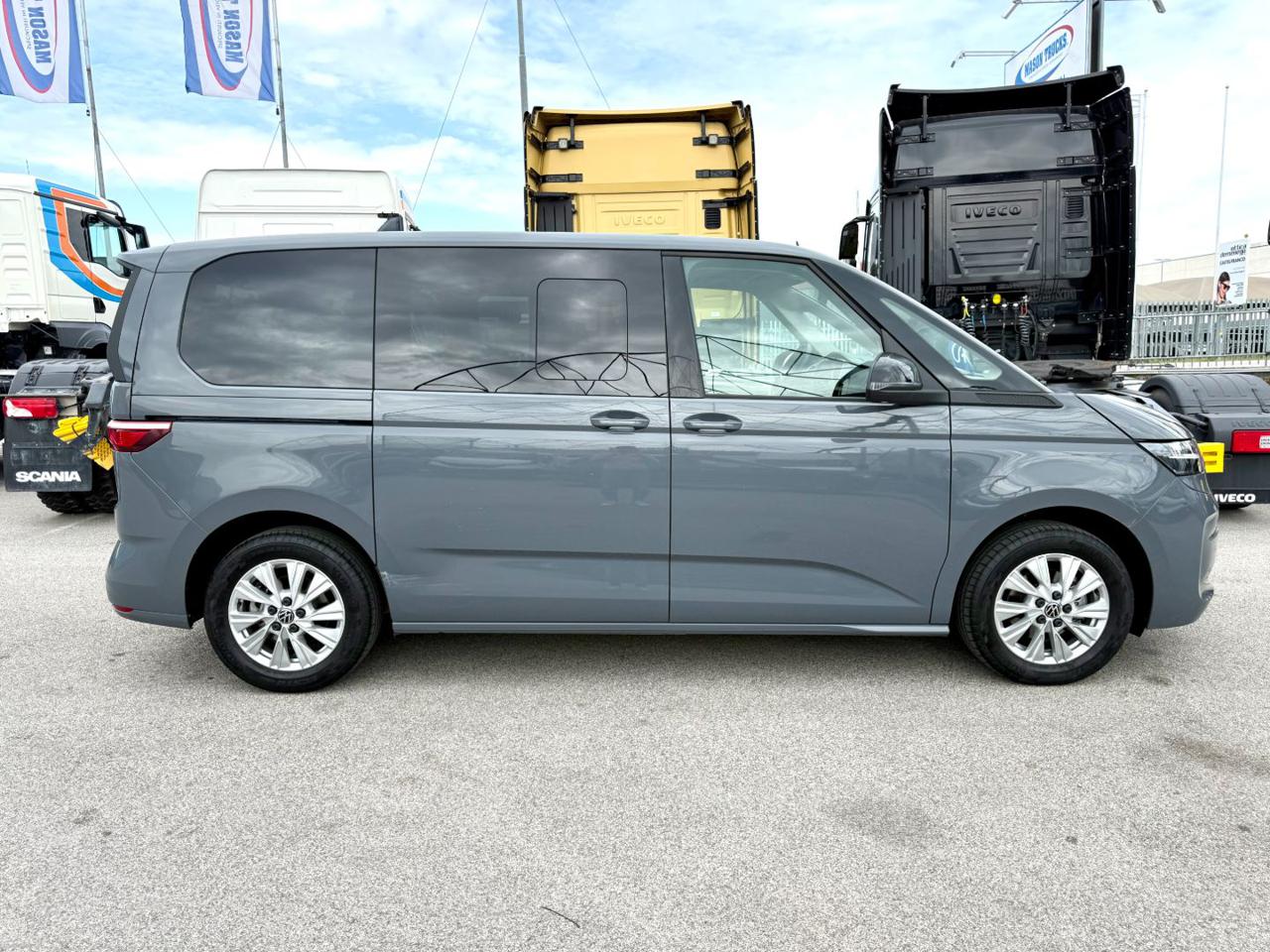 VOLKSWAGEN T7 MULTIVAN 2.0 TDI 150cv SPACE DSG - 3