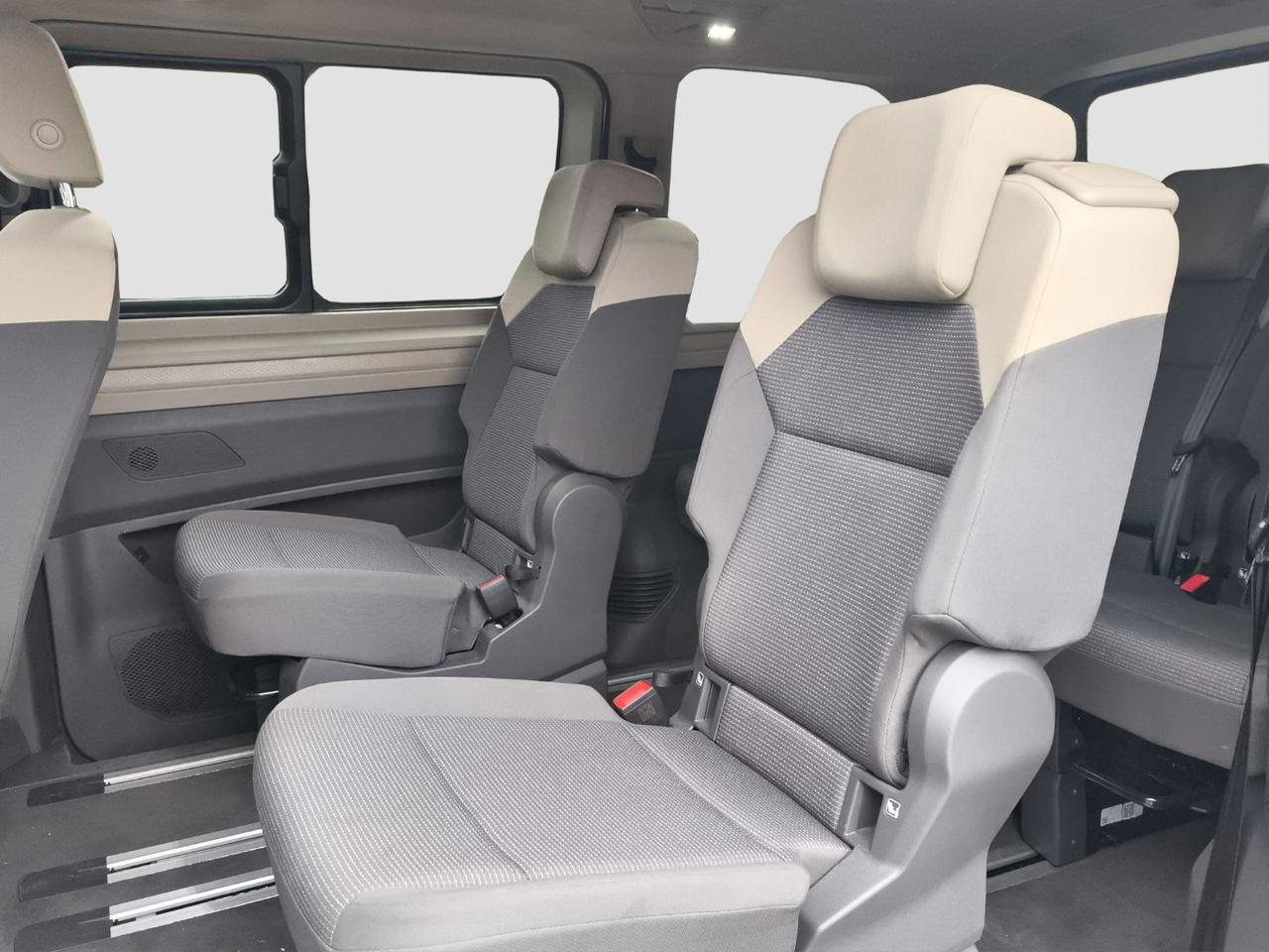 VOLKSWAGEN T7 MULTIVAN 2.0 TDI 150cv SPACE DSG - 11