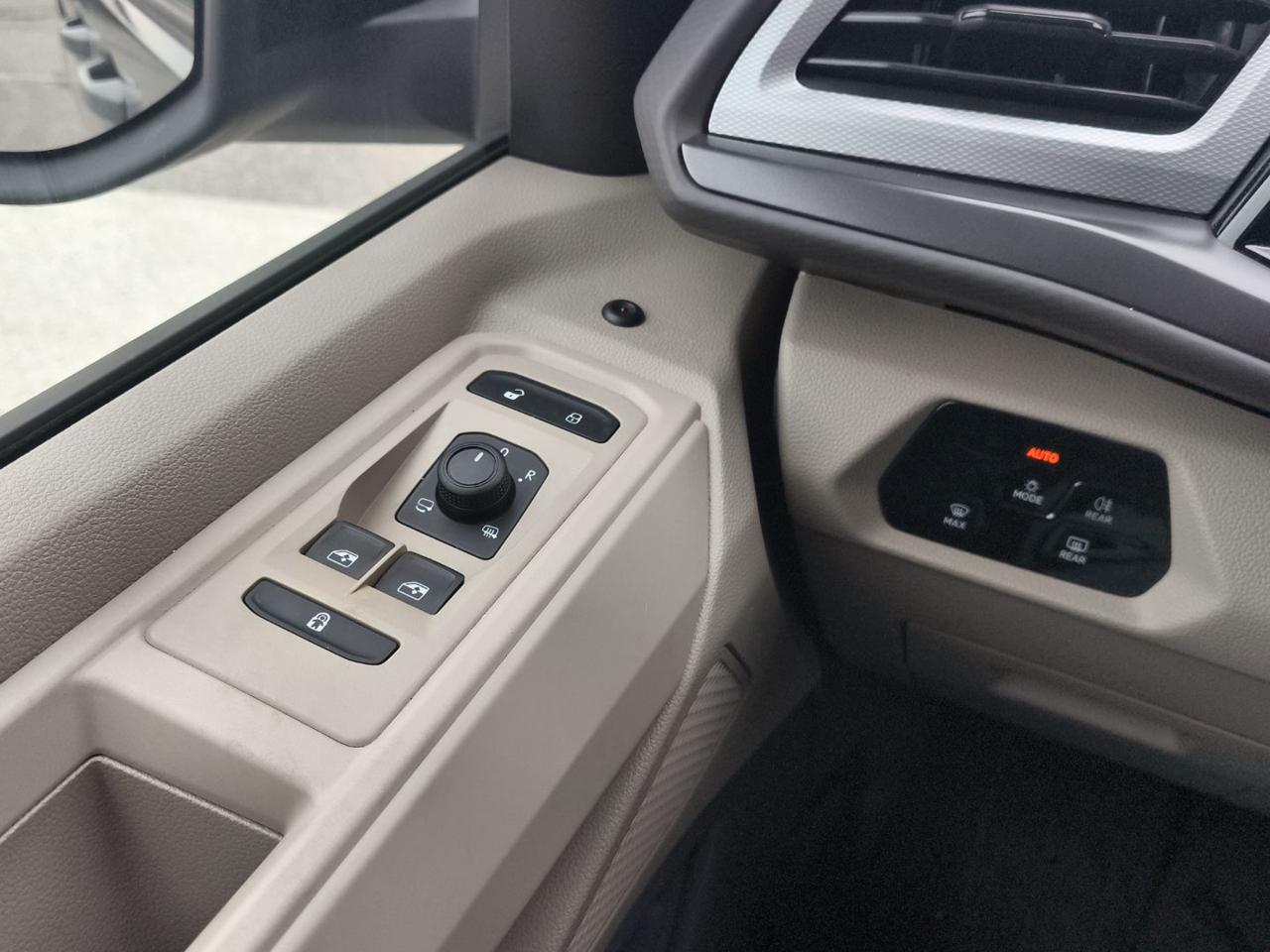 VOLKSWAGEN T7 MULTIVAN 2.0 TDI 150cv SPACE DSG - 15