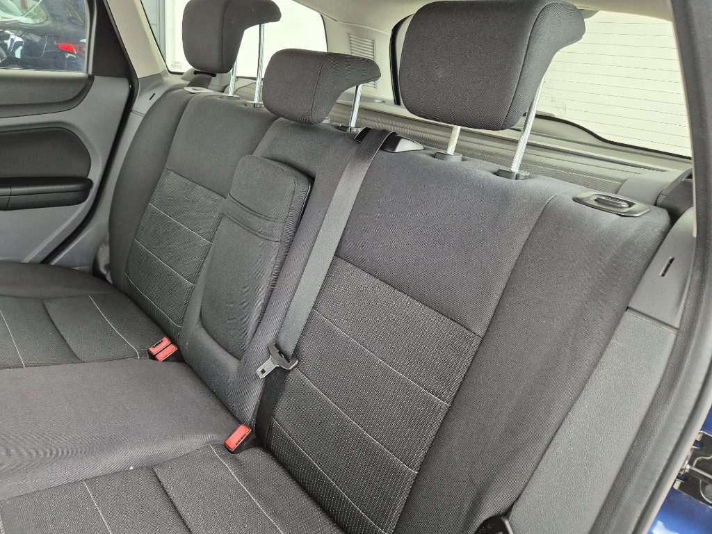 FORD Focus + 1.6 TDCi (90CV) SW - 9