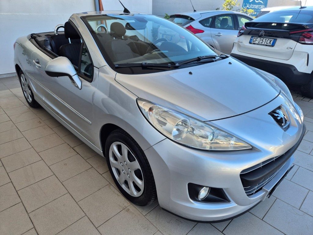 PEUGEOT 207 1.6 8V HDi 112CV CC Tecno - 2