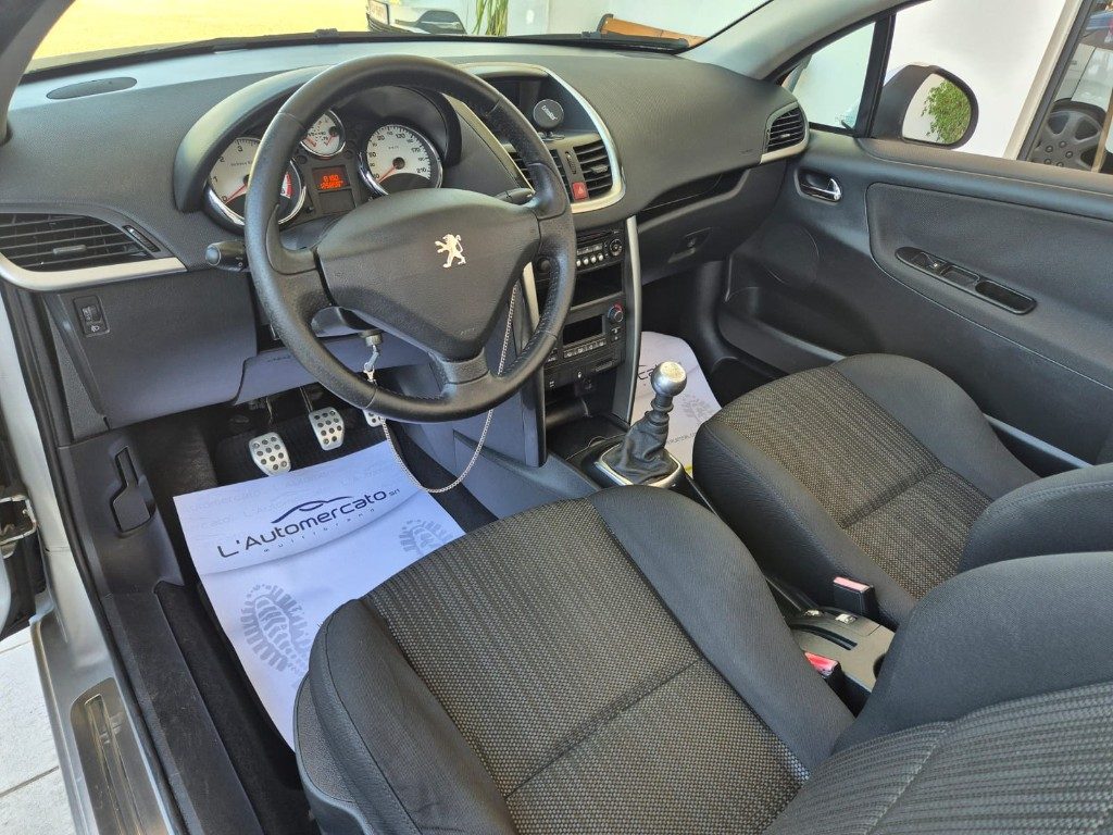 PEUGEOT 207 1.6 8V HDi 112CV CC Tecno - 6