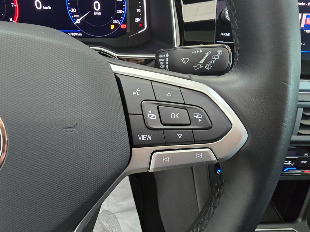 VOLKSWAGEN Taigo 1.0 TSI 115 CV R-Line + Tetto - 14