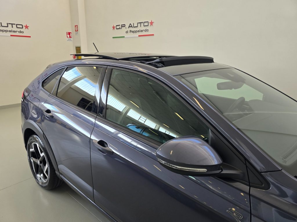 VOLKSWAGEN Taigo 1.0 TSI 115 CV R-Line + Tetto - 28