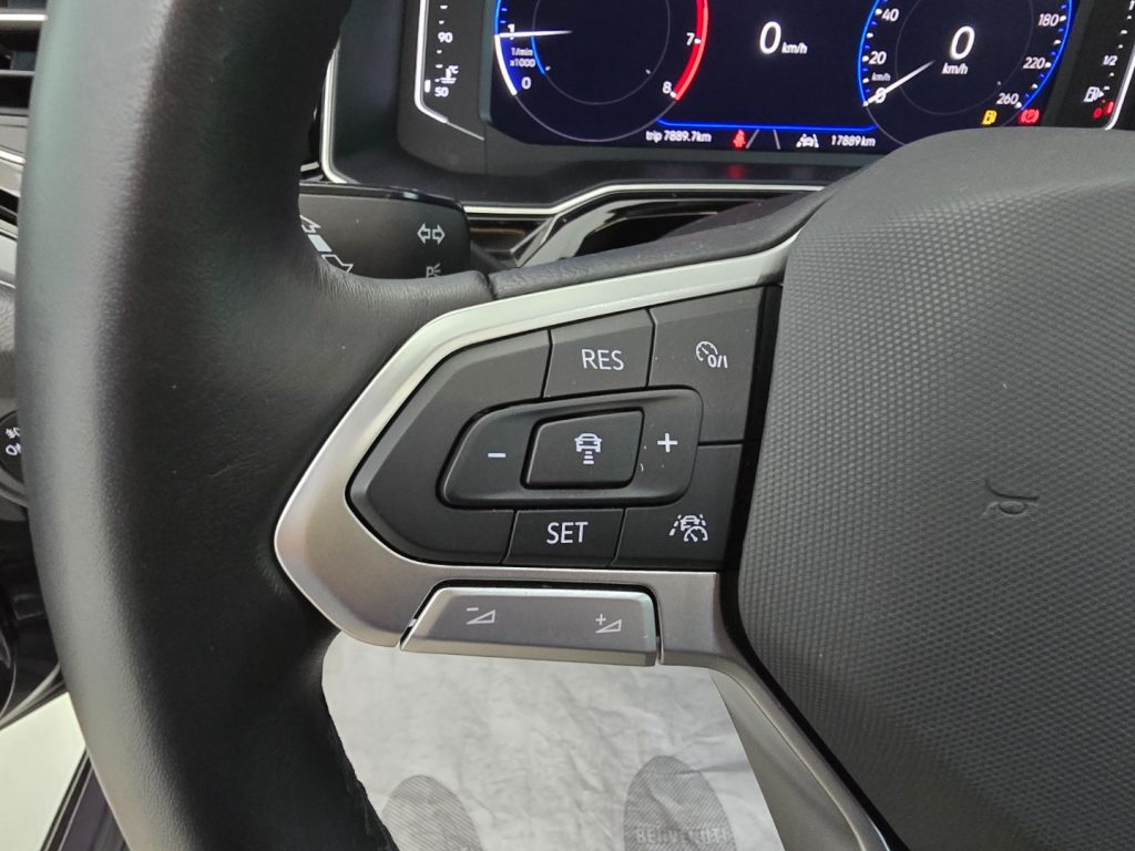 VOLKSWAGEN Taigo 1.0 TSI 115 CV R-Line + Tetto - 13