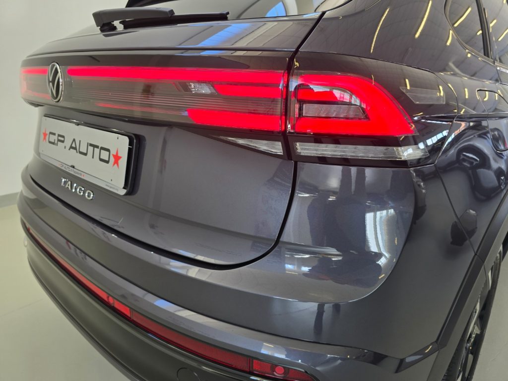 VOLKSWAGEN Taigo 1.0 TSI 115 CV R-Line + Tetto - 27