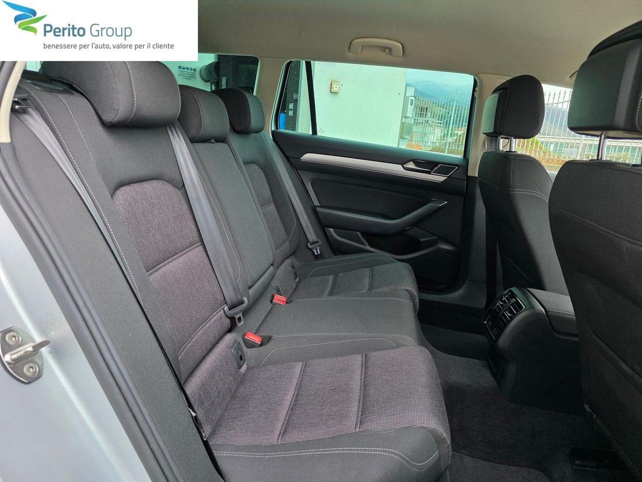 VOLKSWAGEN Passat Variant 2.0 TDI Business BlueMotion Tech. - 6