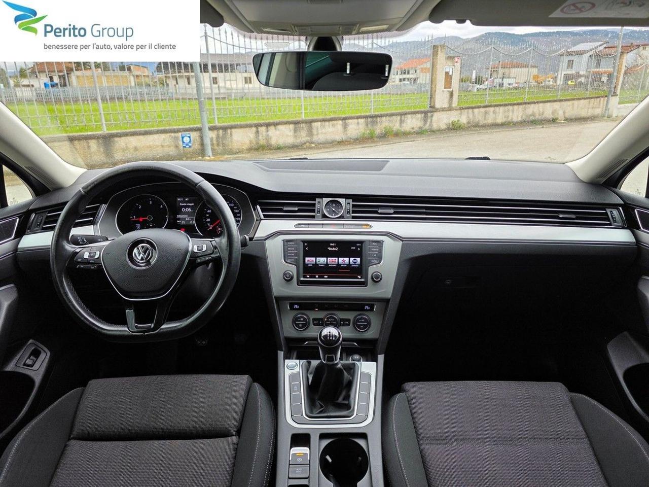 VOLKSWAGEN Passat Variant 2.0 TDI Business BlueMotion Tech. - 11