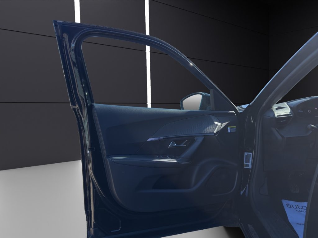 PEUGEOT 2008 PureTech 100 S&S Allure - 11