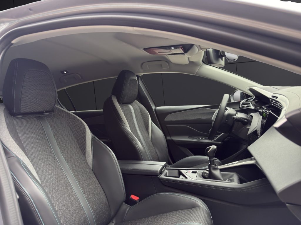 PEUGEOT 308 PureTech Turbo 130 S&S Allure - 17