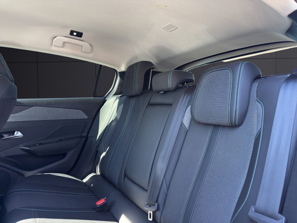 PEUGEOT 308 PureTech Turbo 130 S&S Allure - 13