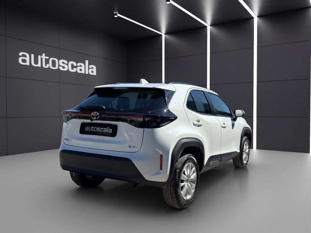 TOYOTA Yaris Cross 1.5 Hybrid 5p. E-CVT Active - 5