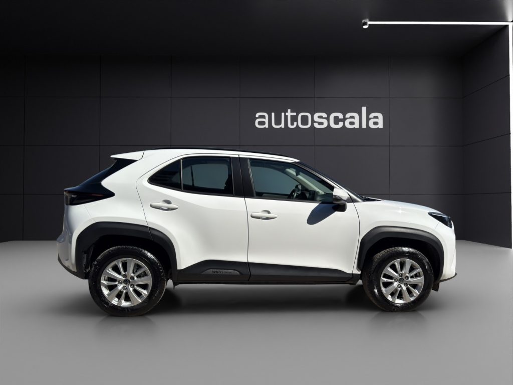 TOYOTA Yaris Cross 1.5 Hybrid 5p. E-CVT Active - 6