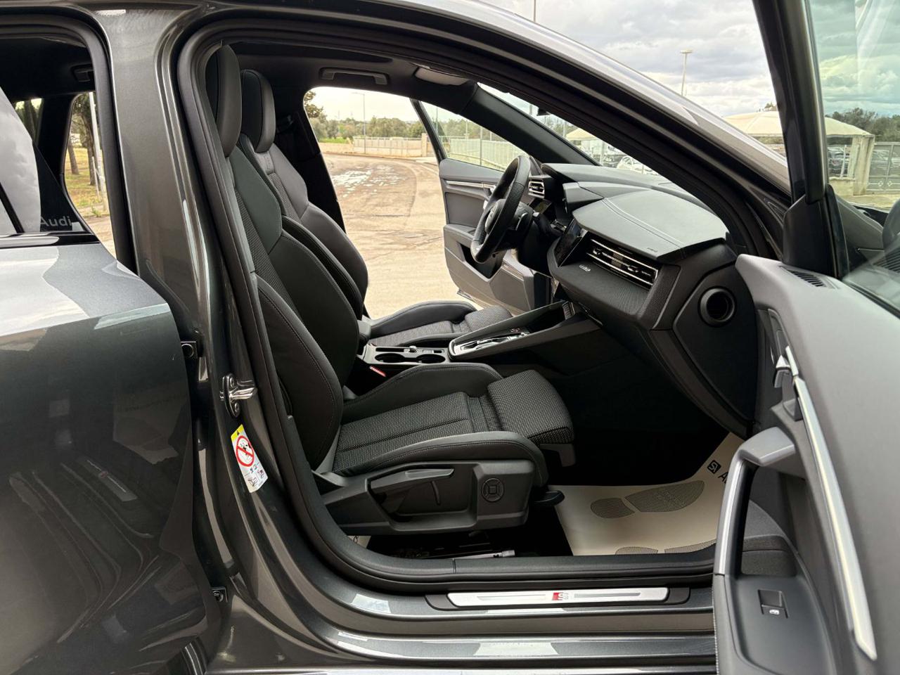 AUDI S3 SPB SPORTBACK TFSI quattro S tronic sport attitude - 12