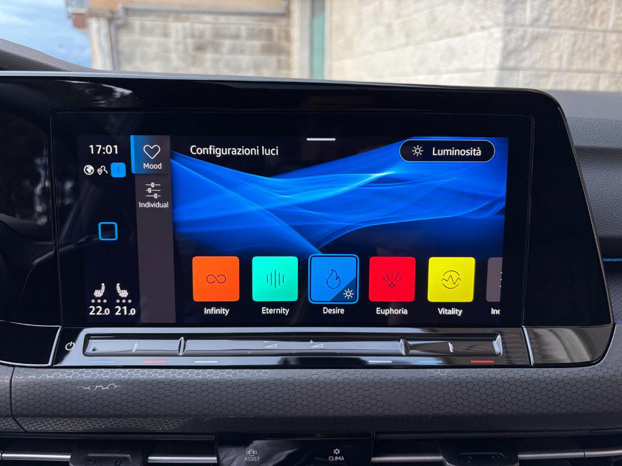 VOLKSWAGEN Golf GTI 2.0 TSI DSG TETTO-LED-PELLE-CERCHI 18. - 38