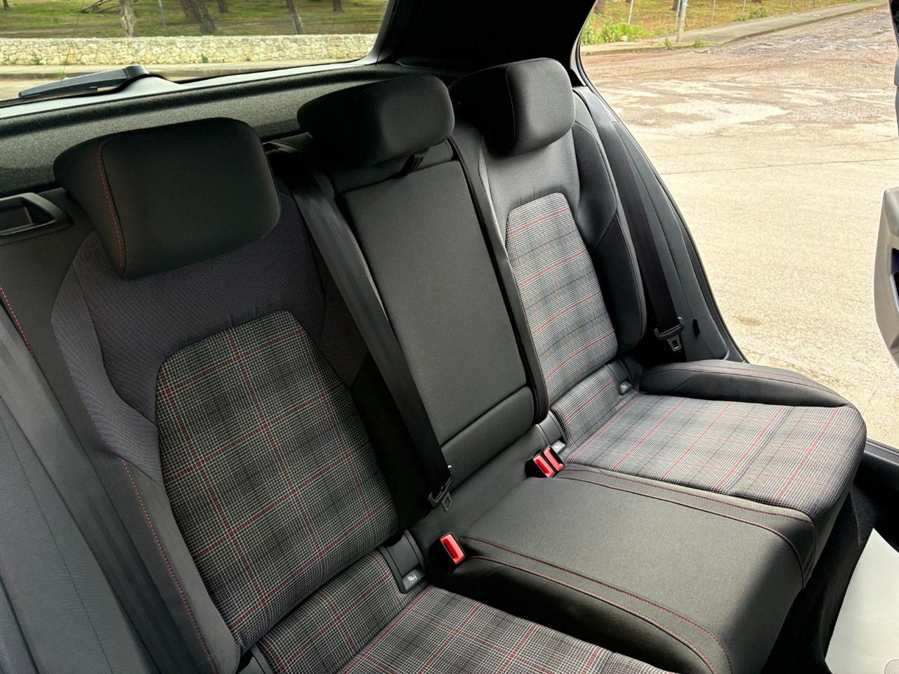 VOLKSWAGEN Golf GTI 2.0 TSI DSG TETTO-LED-PELLE-CERCHI 19. - 25