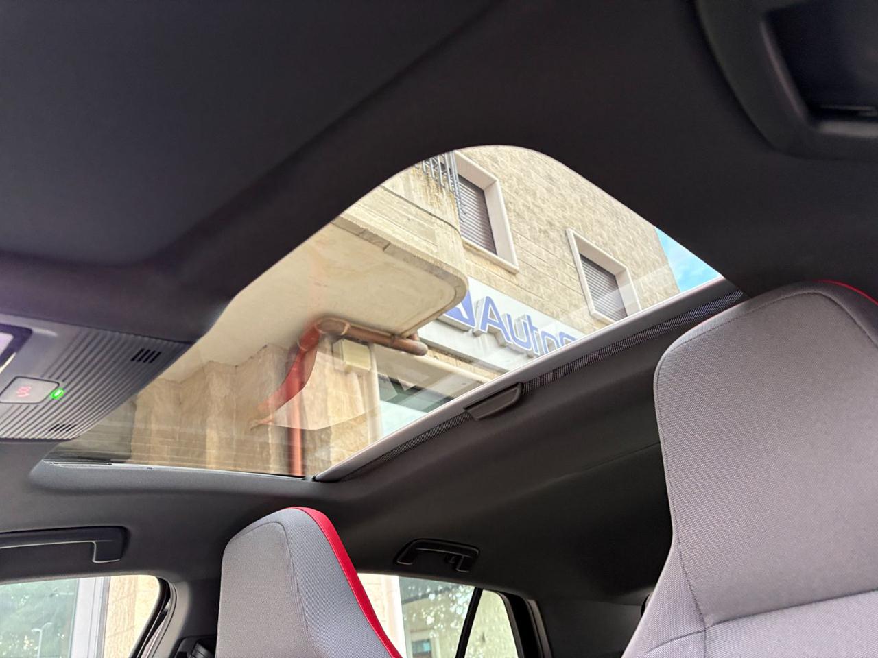 VOLKSWAGEN Golf GTI 2.0 TSI DSG TETTO-LED-PELLE-CERCHI 19. - 48