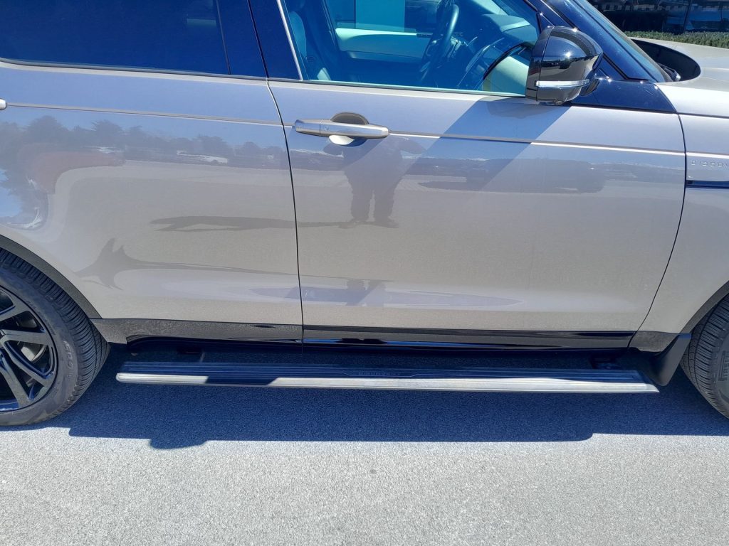 LAND ROVER Discovery 3.0 D I6 249PS R-Dynamic SE AWD auto. solo 14000 k - 6