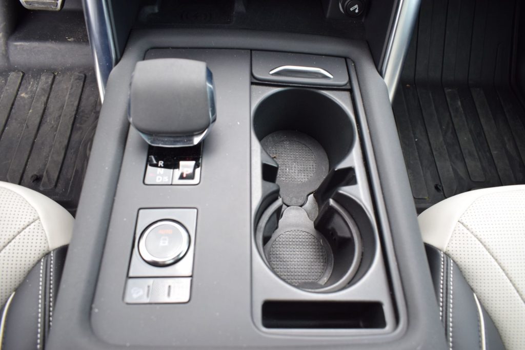 LAND ROVER Discovery 3.0 D I6 249PS R-Dynamic SE AWD auto. solo 14000 k - 13