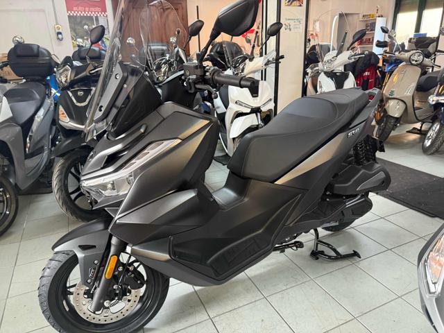 VOGE 300R NERO OPACO pastello