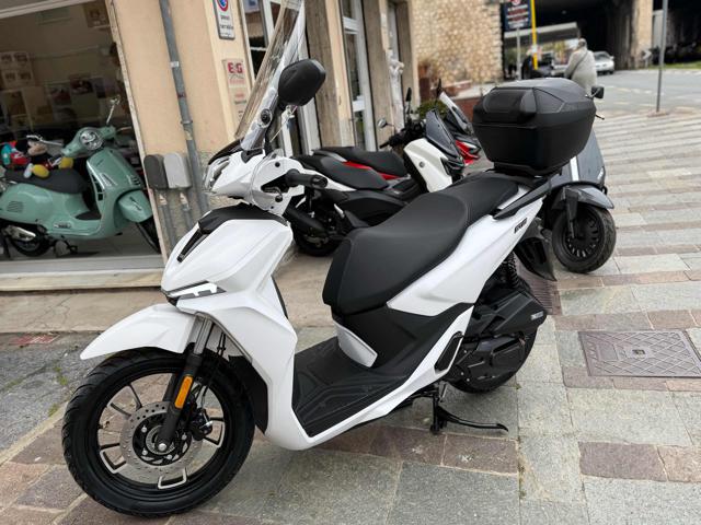 VOGE SFIDA SR16 Bianco metallizzato