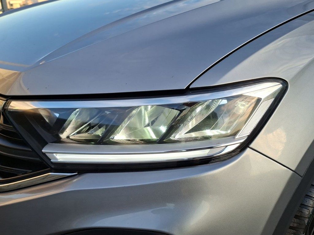 VOLKSWAGEN T-Roc 1.5 TSI ACT DSG - 5