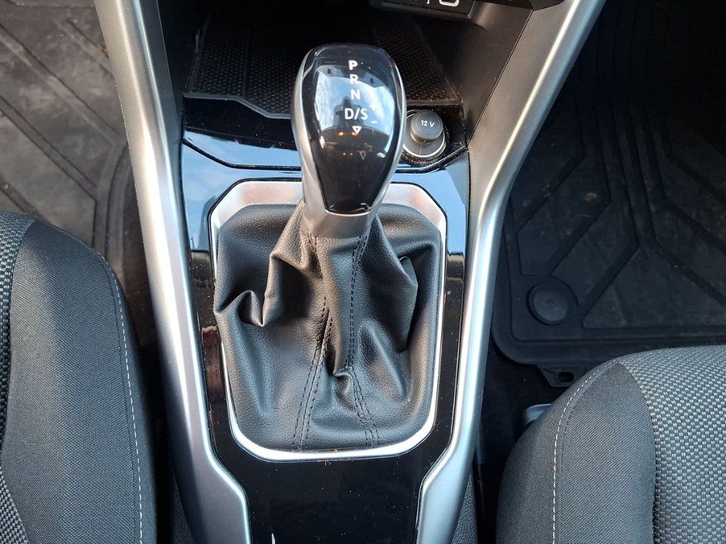 VOLKSWAGEN T-Roc 1.5 TSI ACT DSG - 11