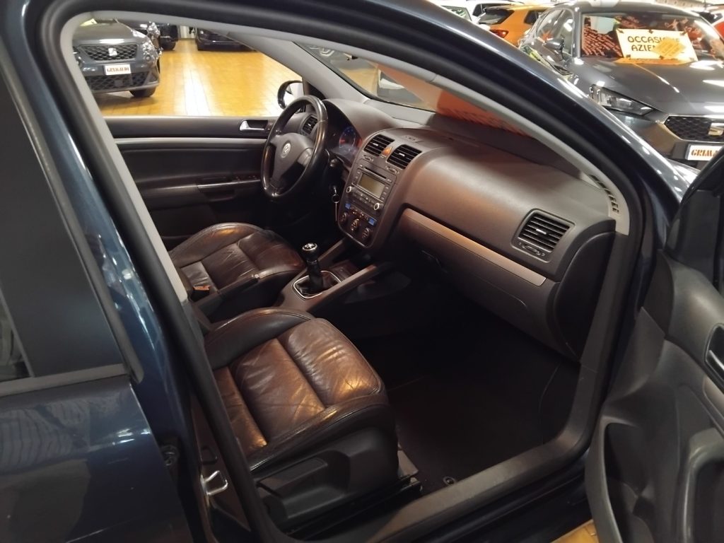 VOLKSWAGEN Golf 1.6 FSI 5p. Sportline - 14