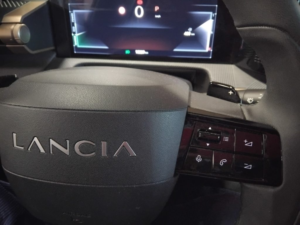 LANCIA Ypsilon 1.2 Hybrid e-DCT LX PROMO GRIMALDI SPECIAL DAY - 19