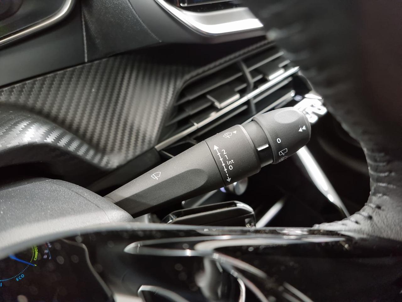 PEUGEOT 208 Hybrid 110 e-DCS6 STYLE - 16