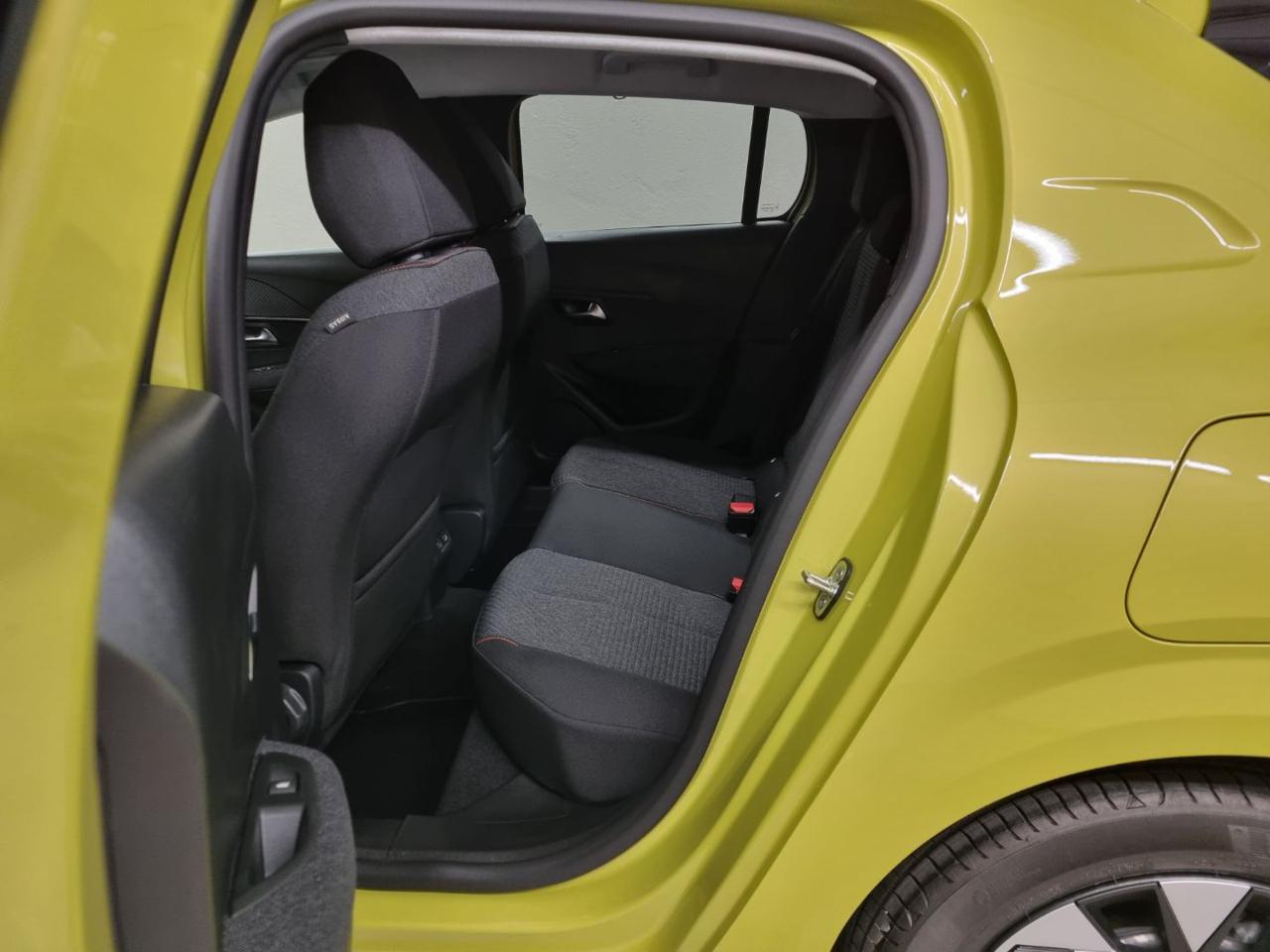 PEUGEOT 208 Hybrid 110 e-DCS6 STYLE - 13