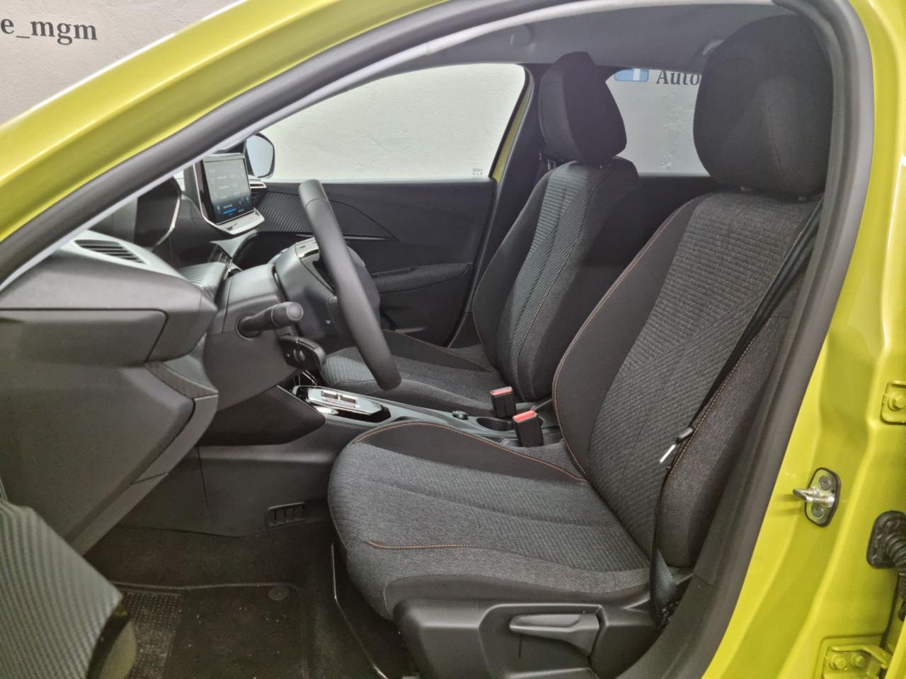 PEUGEOT 208 Hybrid 110 e-DCS6 STYLE - 24