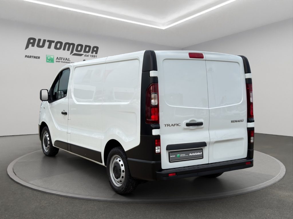 RENAULT Trafic L1H1 DCI 120CV - 6