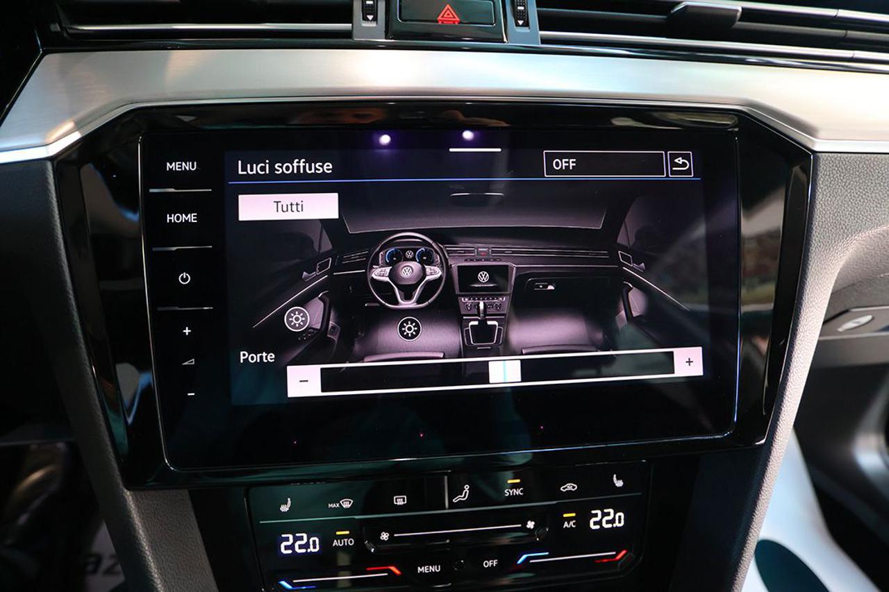 VOLKSWAGEN Passat Variant 2.0 TDI SCR EVO DSG Executive - 26