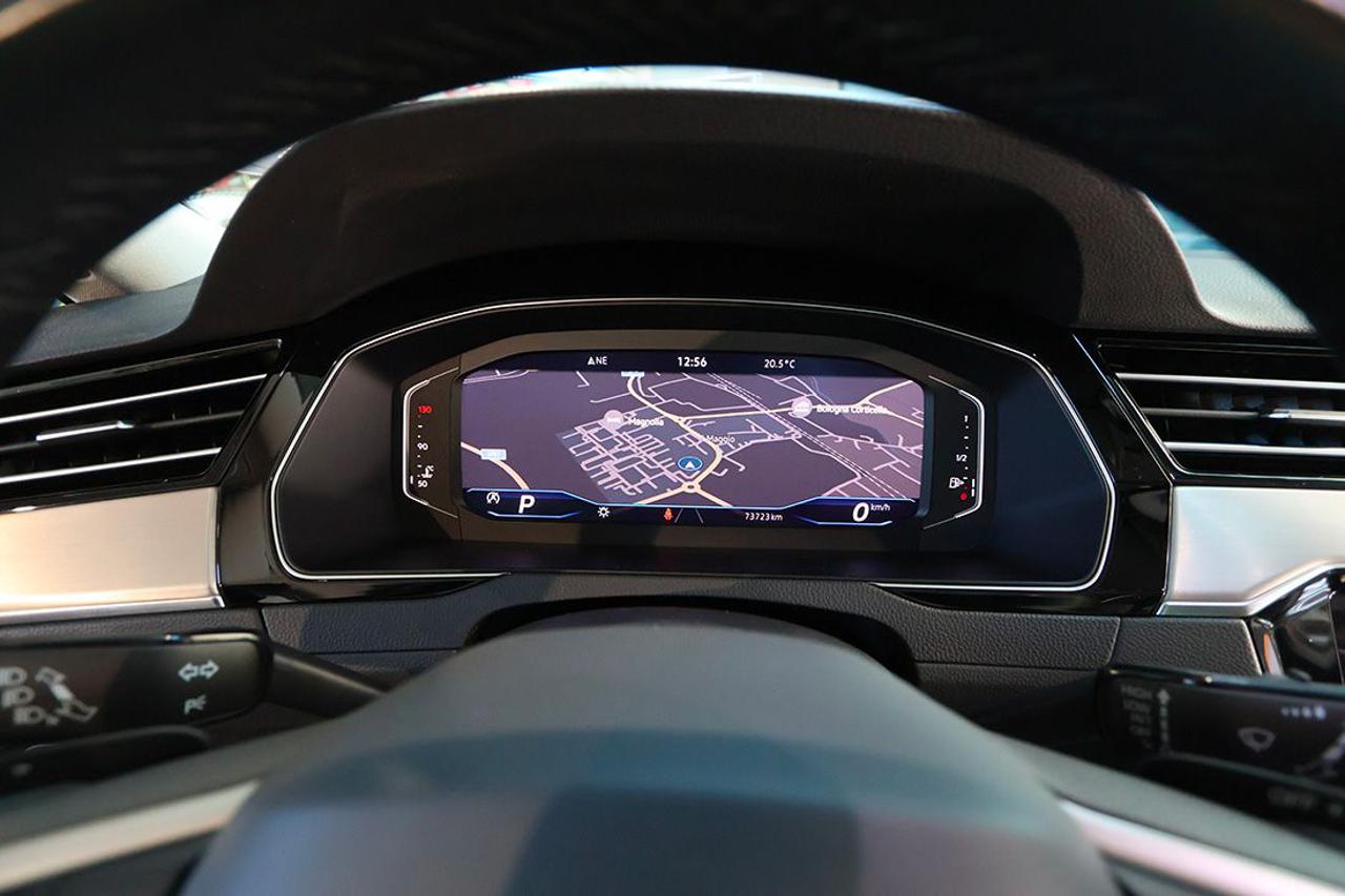 VOLKSWAGEN Passat Variant 2.0 TDI SCR EVO DSG Executive - 29