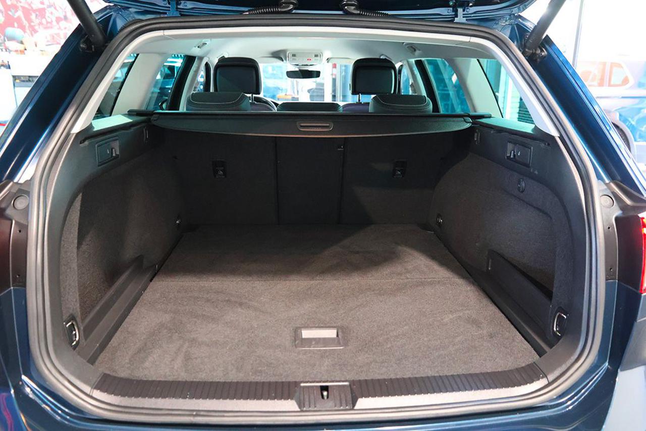 VOLKSWAGEN Passat Variant 2.0 TDI SCR EVO DSG Executive - 12