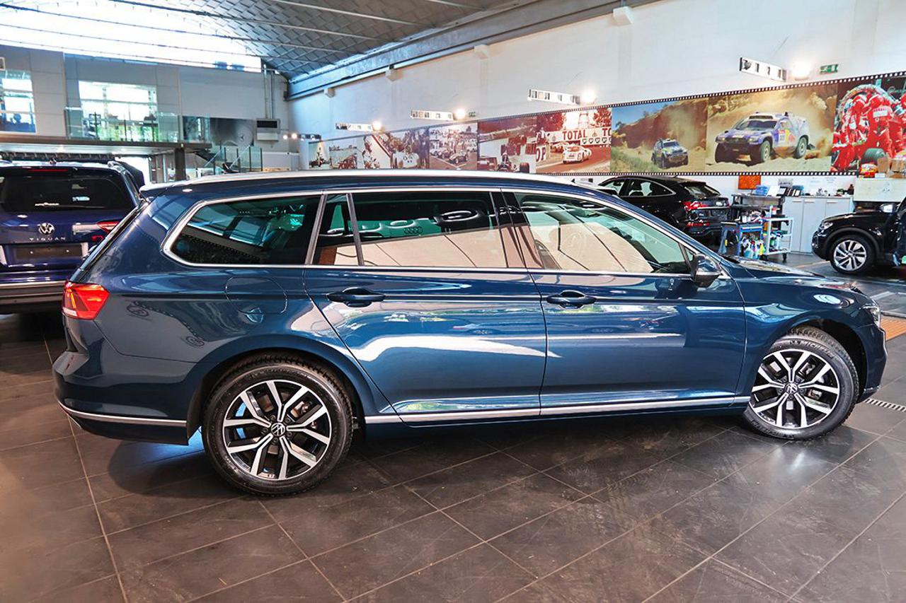 VOLKSWAGEN Passat Variant 2.0 TDI SCR EVO DSG Executive - 10