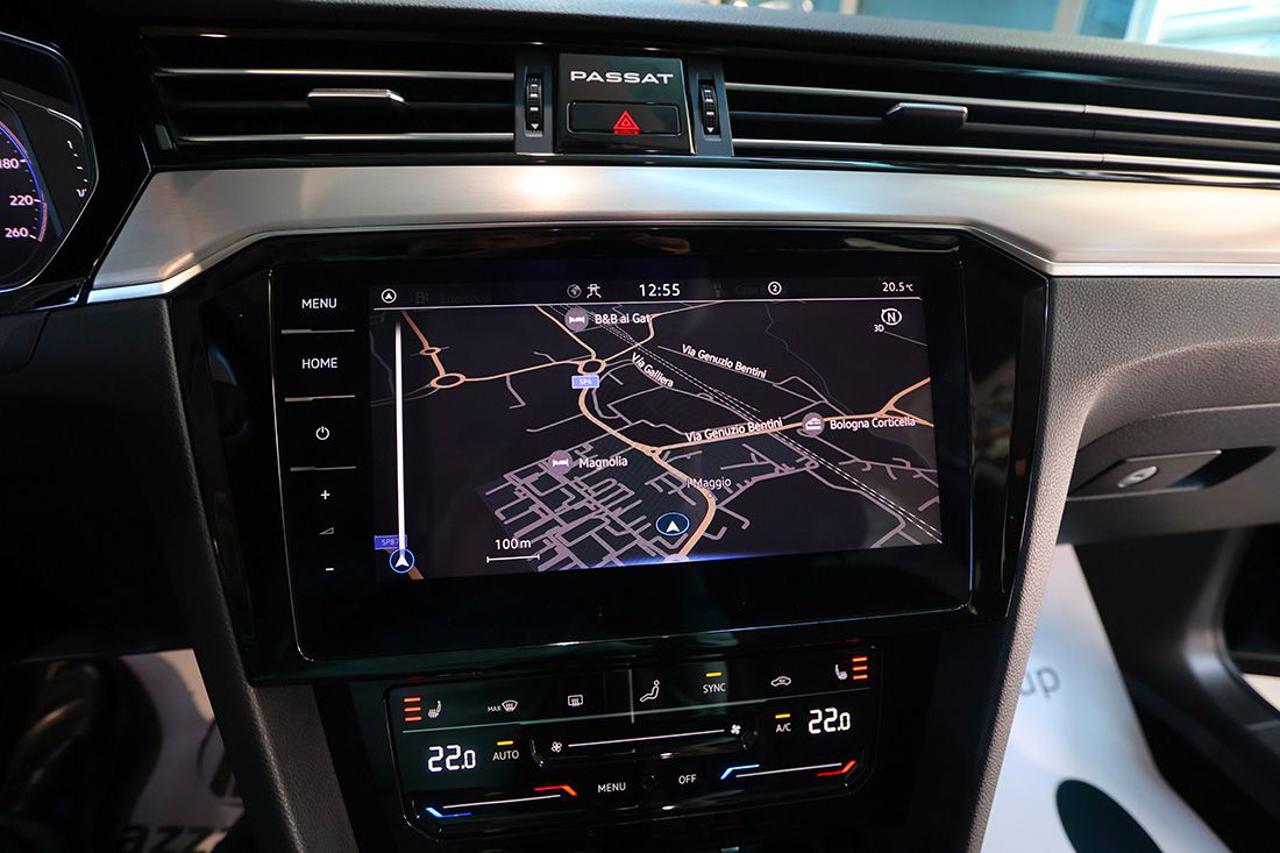 VOLKSWAGEN Passat Variant 2.0 TDI SCR EVO DSG Executive - 23