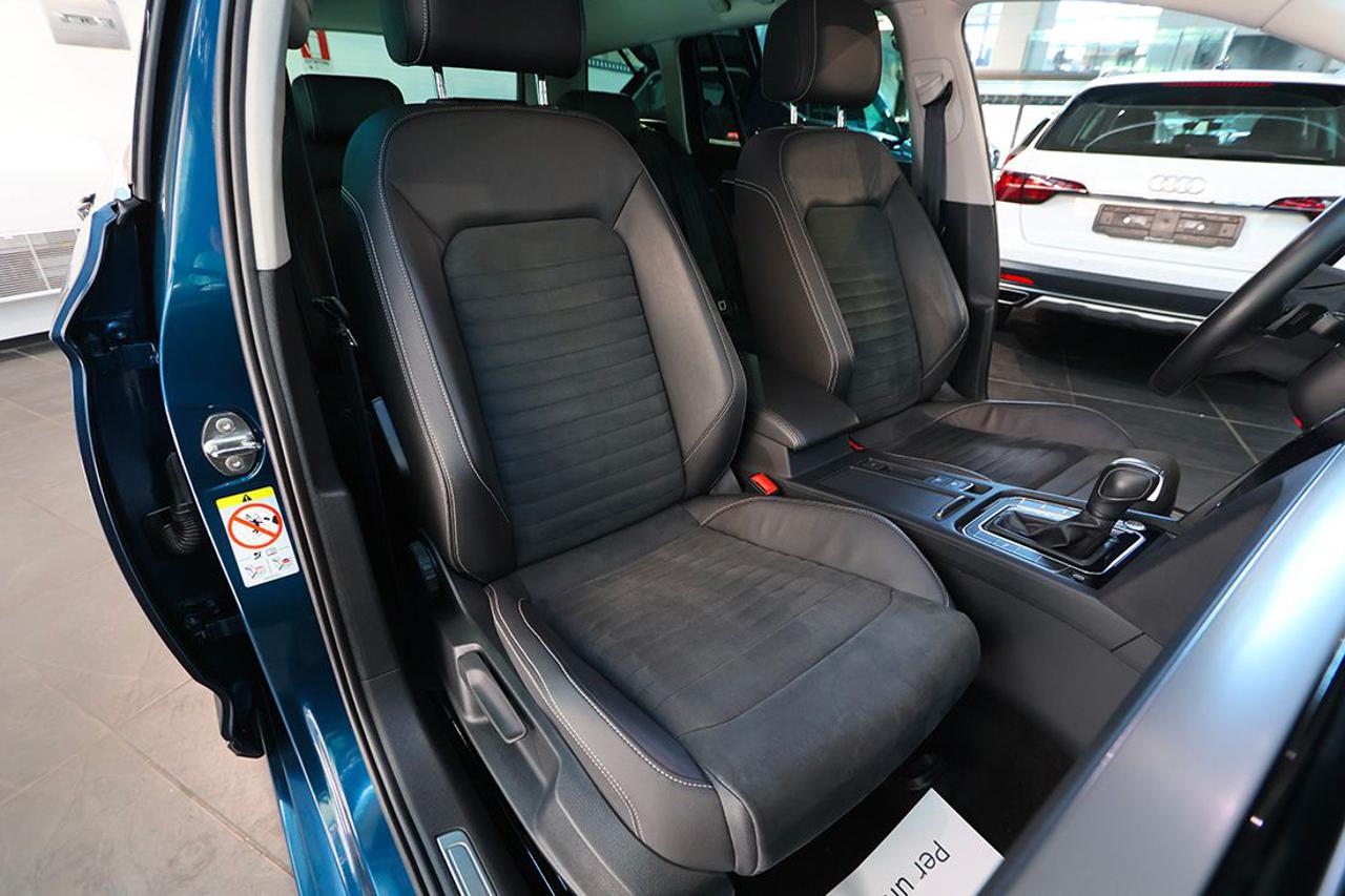VOLKSWAGEN Passat Variant 2.0 TDI SCR EVO DSG Executive - 17