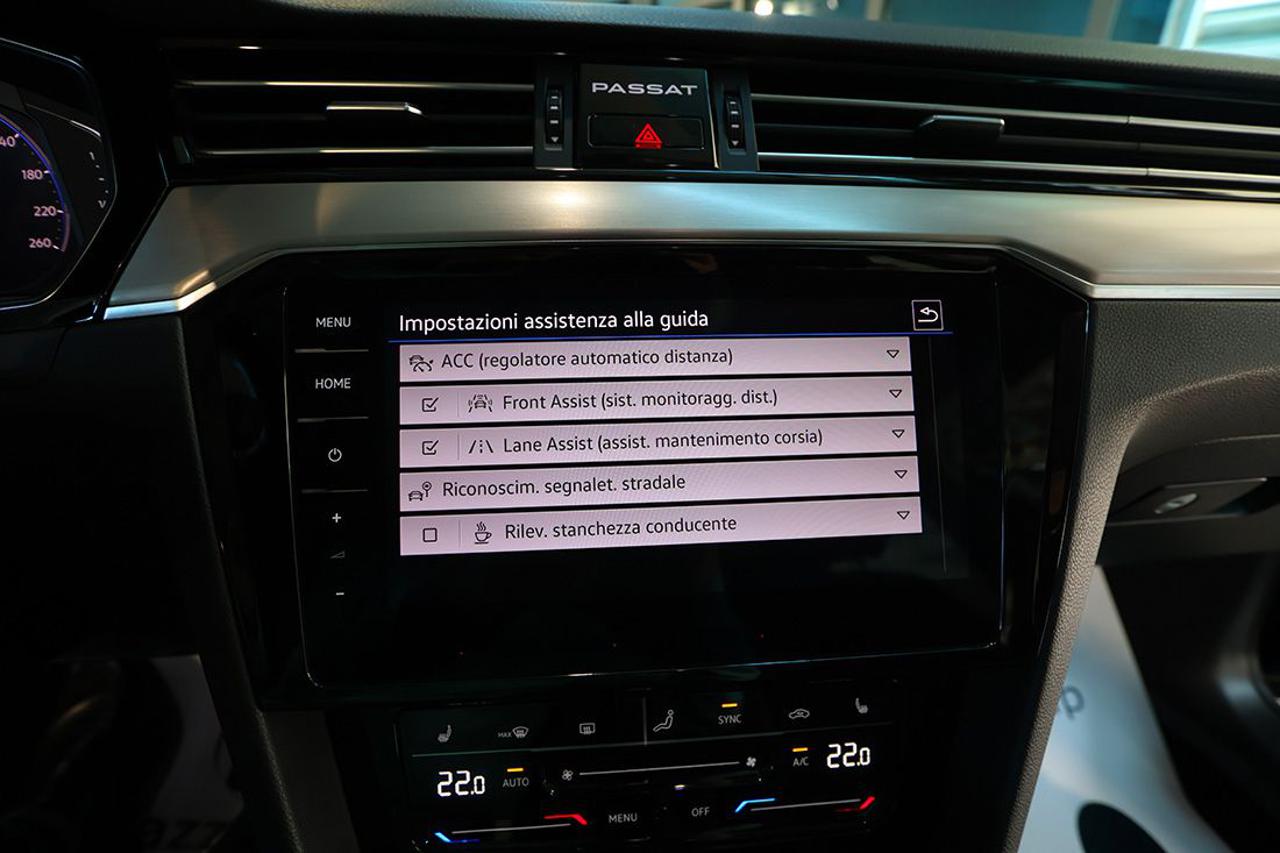 VOLKSWAGEN Passat Variant 2.0 TDI SCR EVO DSG Executive - 28