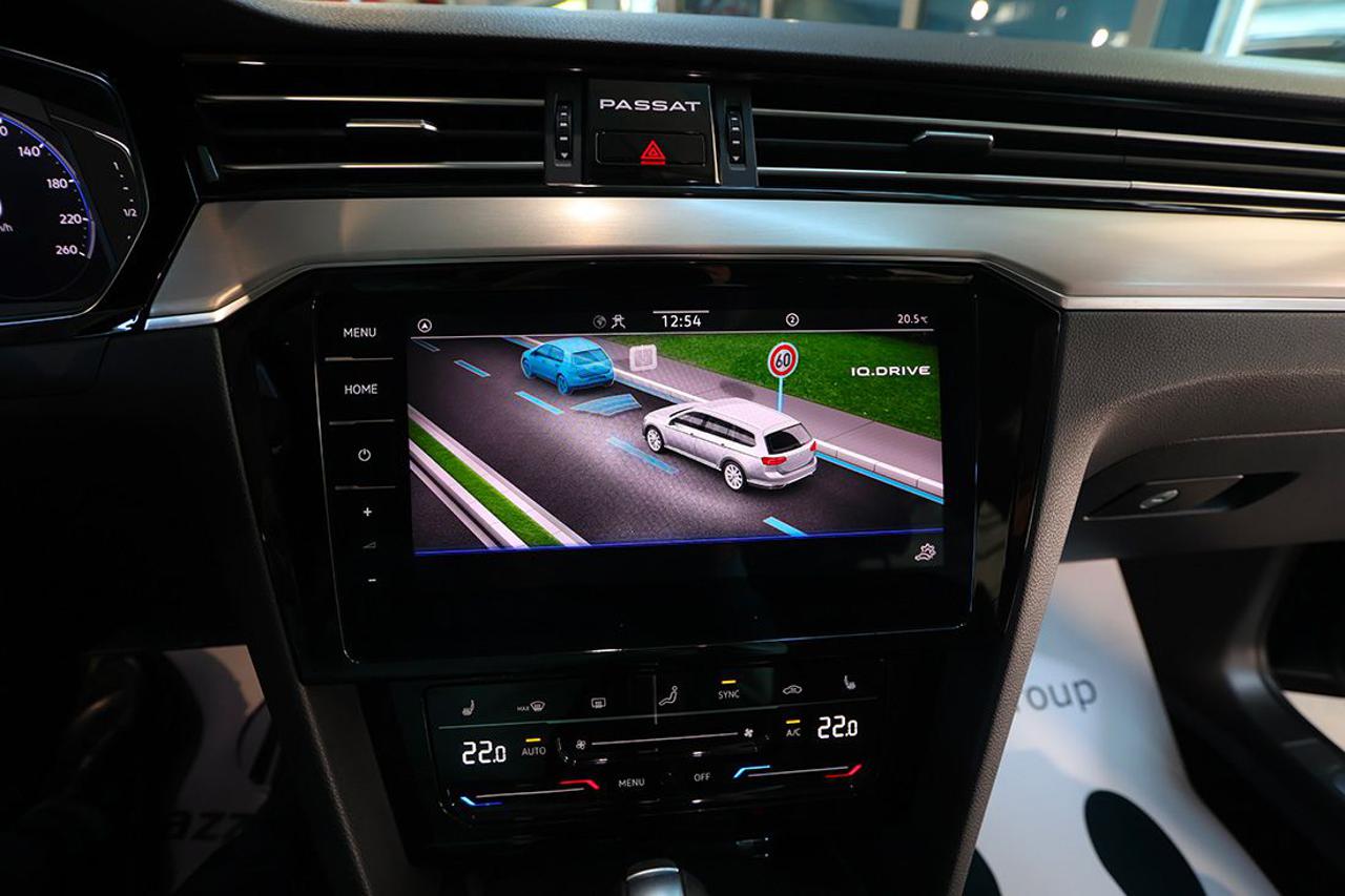 VOLKSWAGEN Passat Variant 2.0 TDI SCR EVO DSG Executive - 27