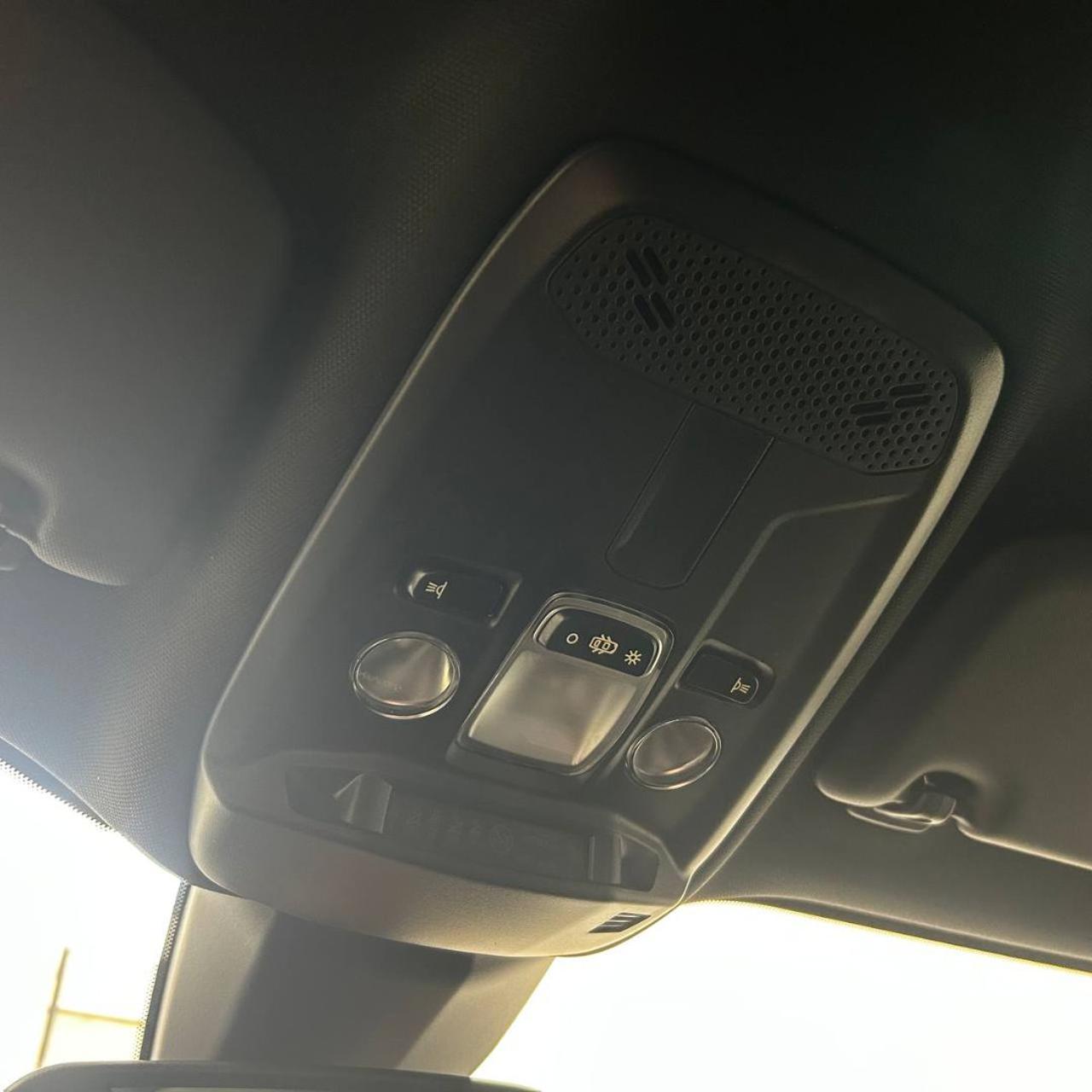 PEUGEOT 2008 PureTech 130 S&S EAT8 Allure - 28