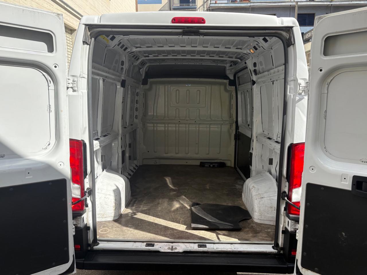 PEUGEOT Boxer 33 2.2 BlueHDi 140 S&S PM-TM Furgone + IVA - 7