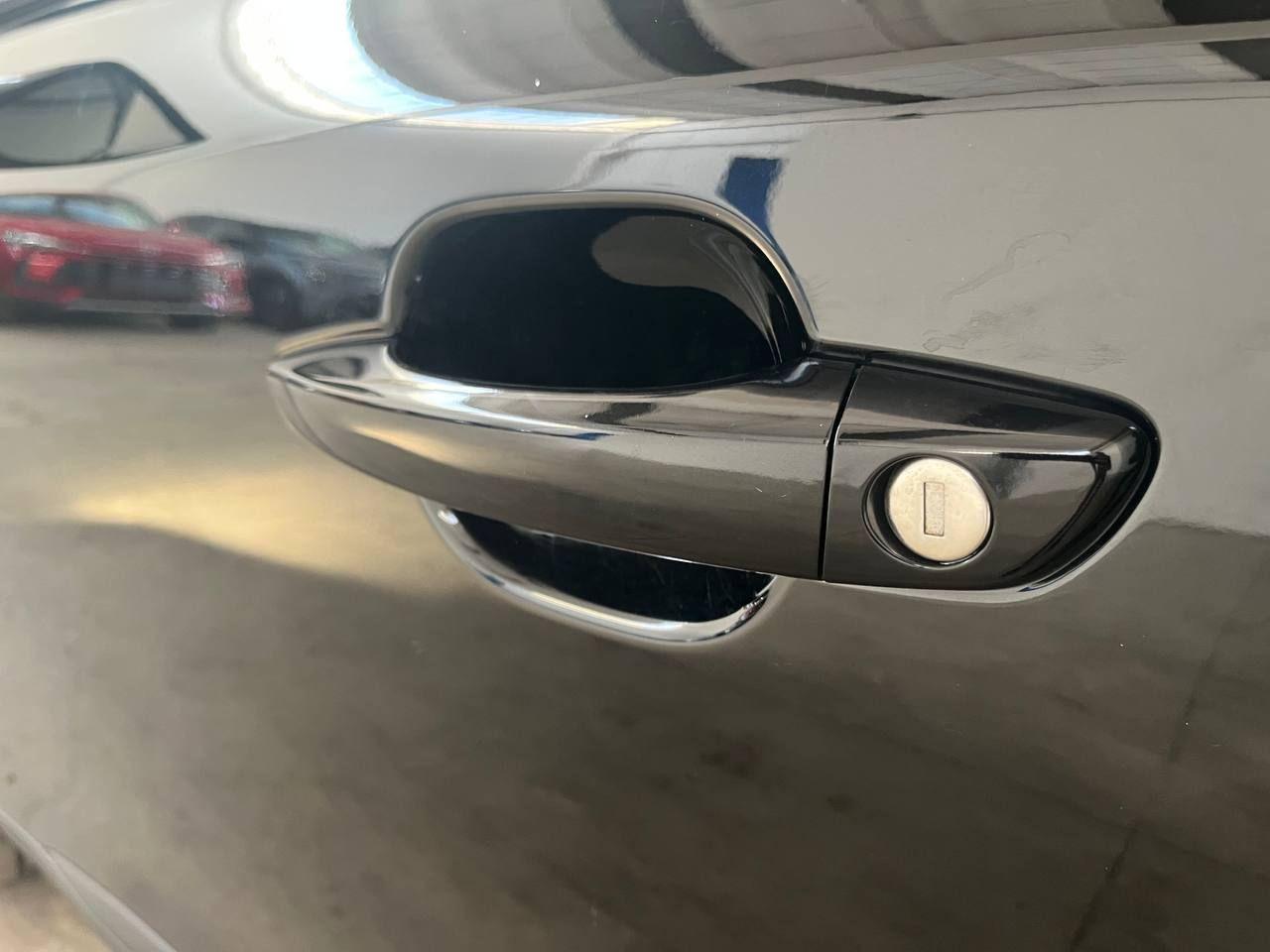 PEUGEOT 2008 Hybrid 145 e-DCS6 Style - 37
