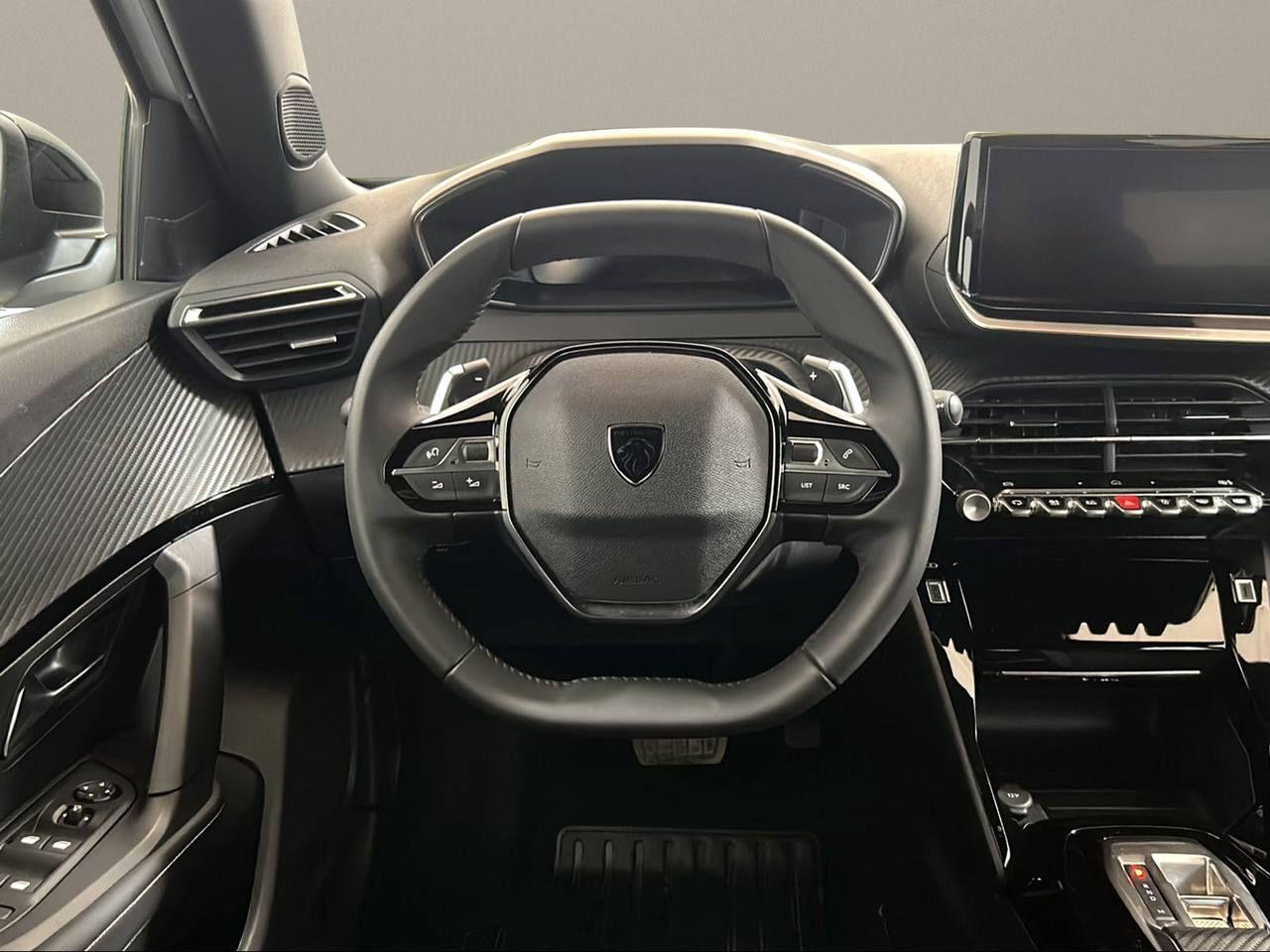 PEUGEOT 2008 Hybrid 145 e-DCS6 Allure - 14