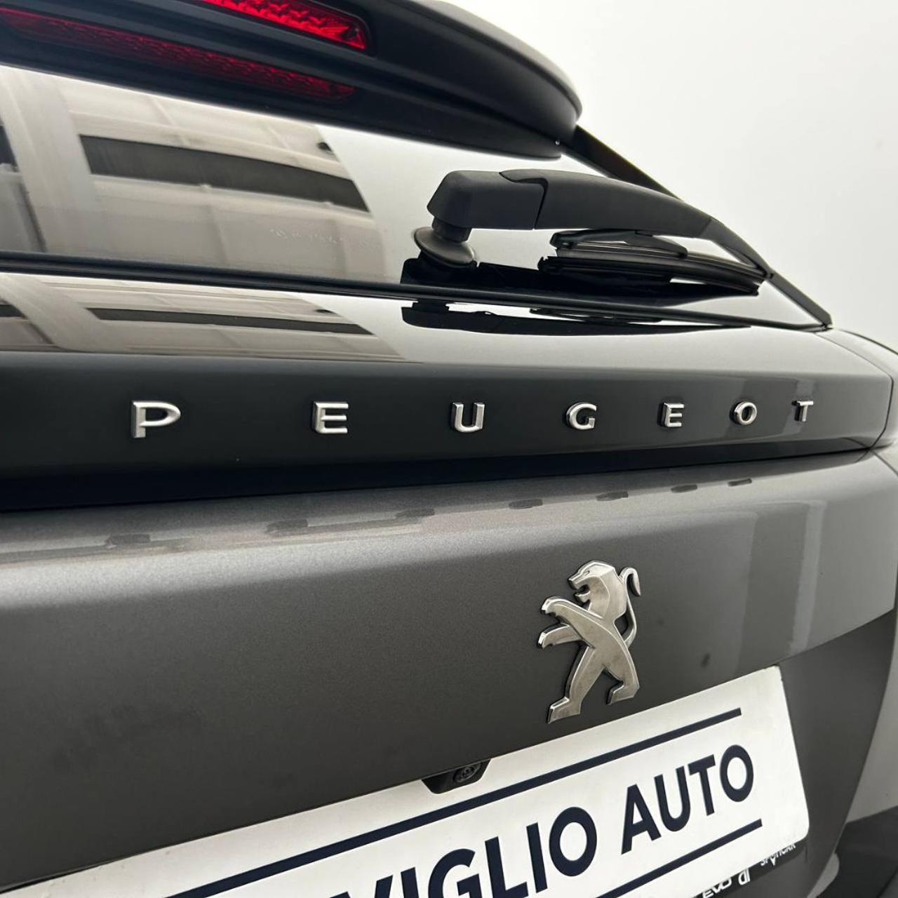 PEUGEOT 2008 BlueHDi 110 S&S Allure Pack - 39